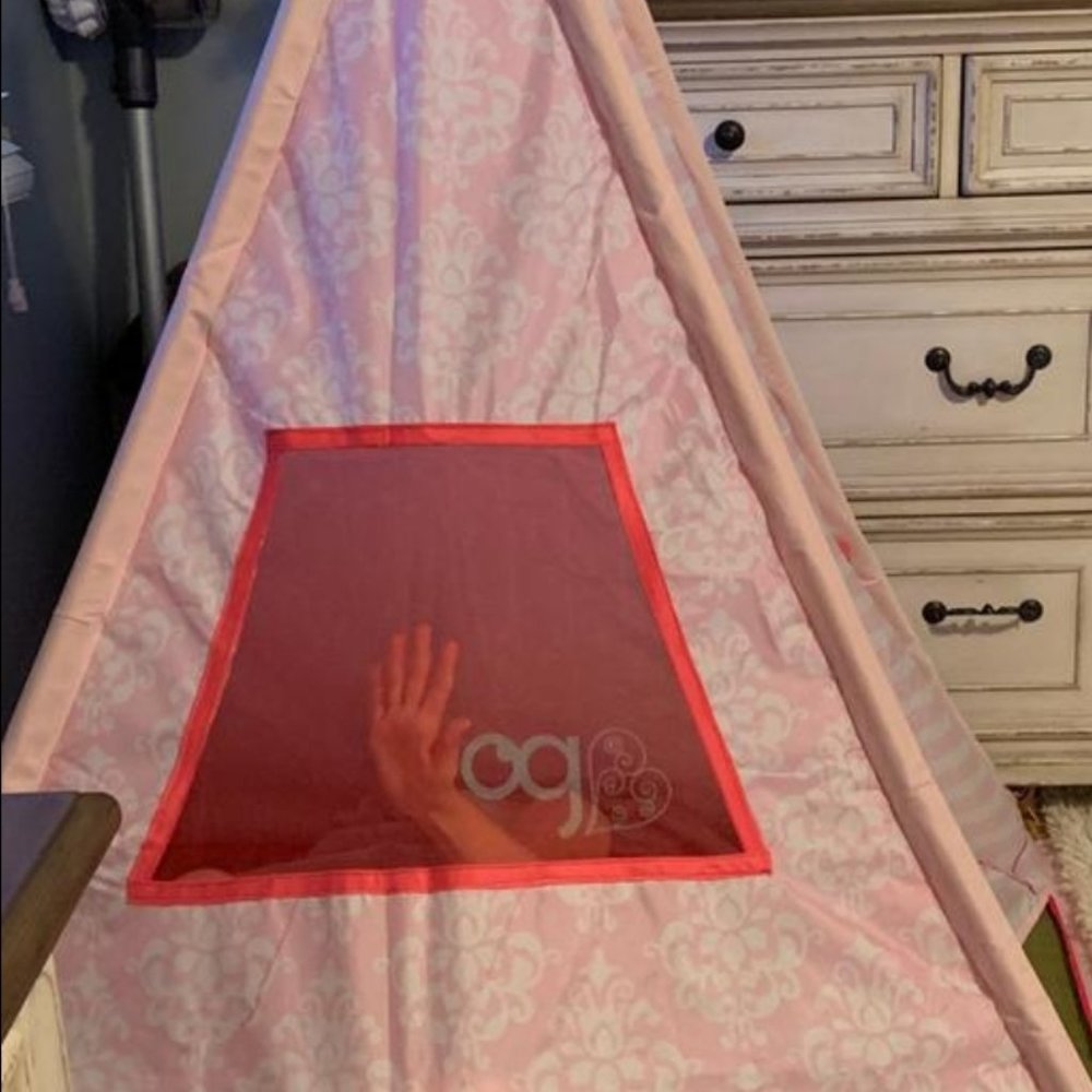 Our Generation kids play tent VGUC